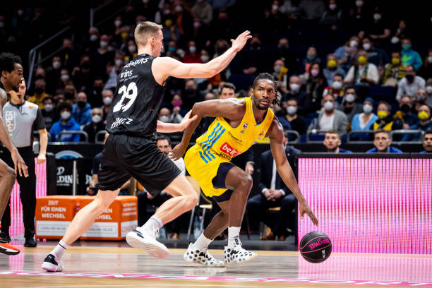 表现往往决 表现往往决