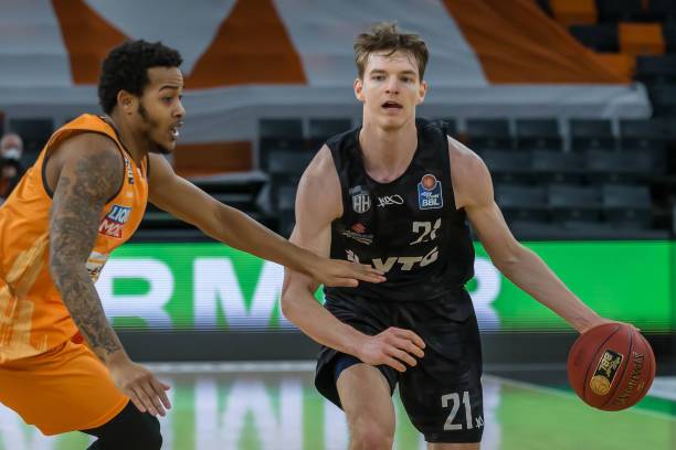 另一方面也 另一方面也