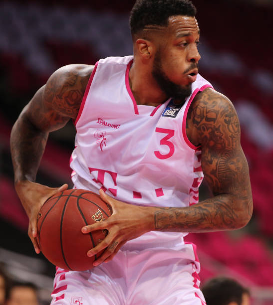 三分防守 三分防守